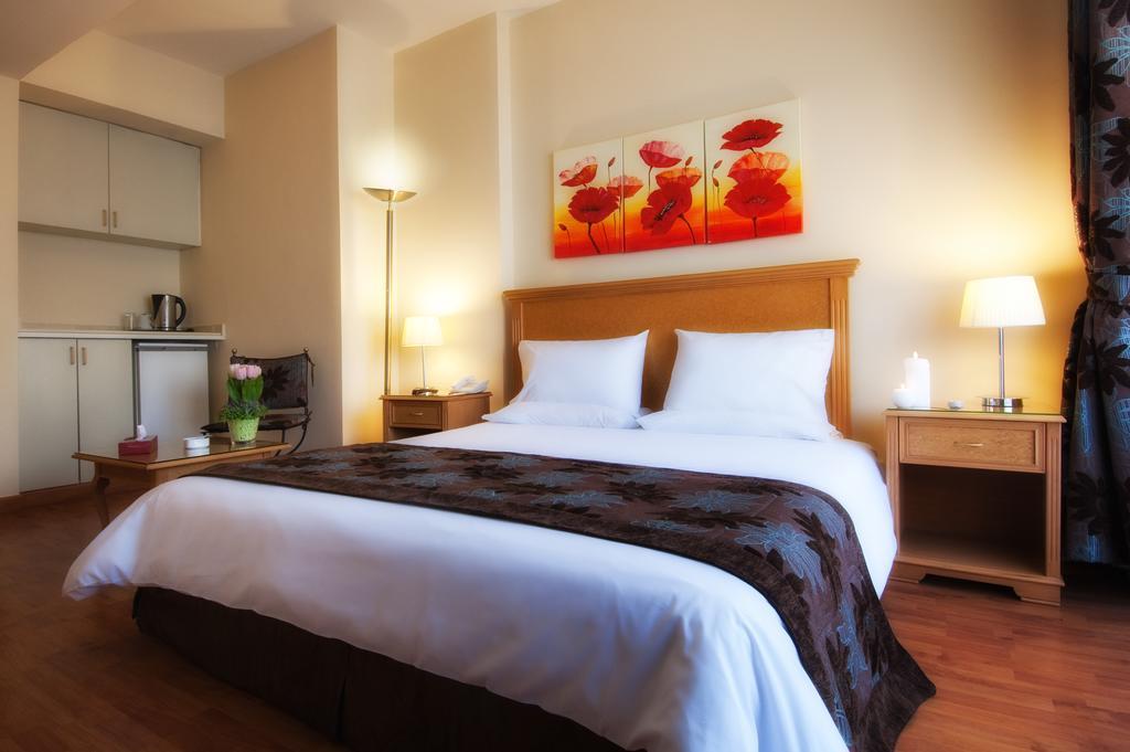 Rawche Universal Apartments Beiroet Kamer foto